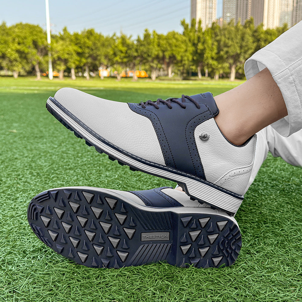 Men's golf shoes without professional spikes